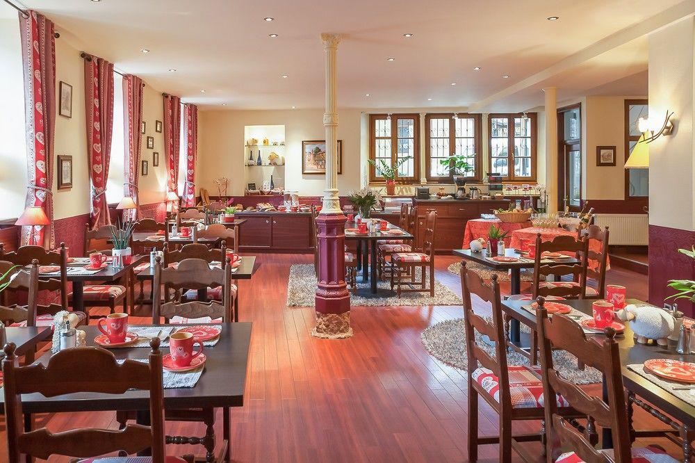 Logis Hotel-Restaurant Du Mouton Рибовиль Экстерьер фото
